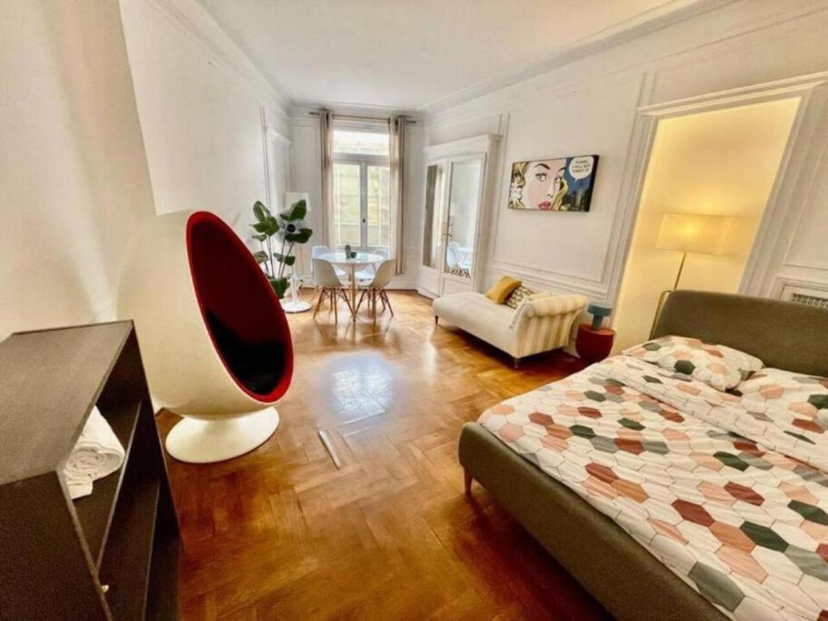 Appartamento Luxurious 2 Bedrooms On Promenades Des *